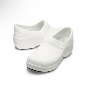 Women’s CROCS Neria Pro II shoes- Size 8